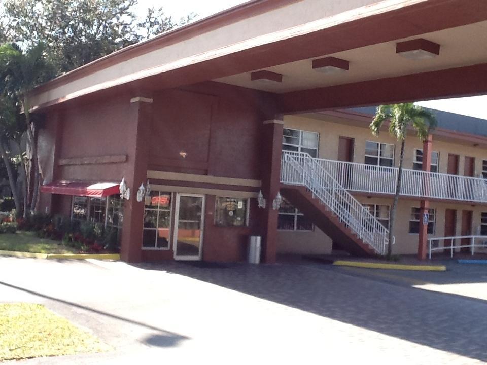 America'S Best Inn & Suites Fort Lauderdale North Kültér fotó